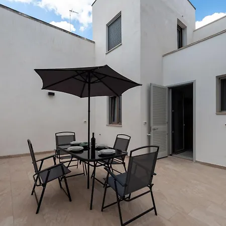 Guesthost - Corte Del Salento - Charming 카사라노